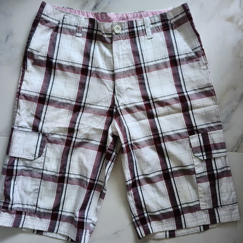 Men's Bermuda shorts like new, size M