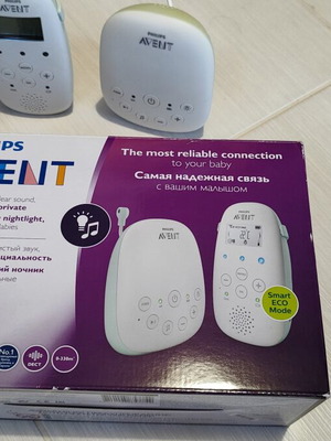Philips Wireless Baby Monitor with Two-Way Communication and Lullabies like new