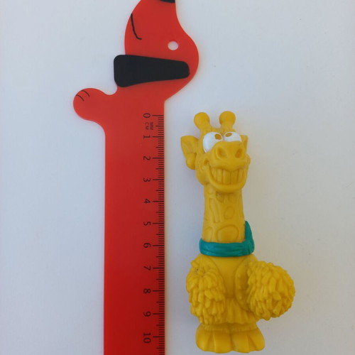 Collectible giraffe cheerleader pen figure Wendy's used, 1992-1995