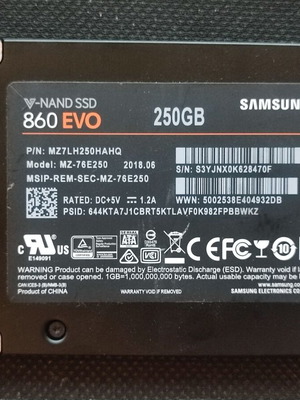 Samsung 860 EVO 250GB SSD използван, 2.5 инча