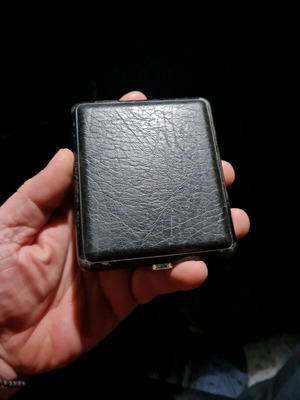 Metal cigarette case used with PU leather for 20 cigarettes black