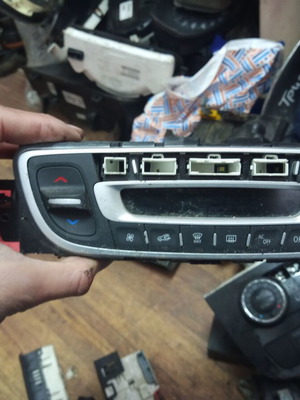 Climate control panel for Renault Scenic used, 275100026R