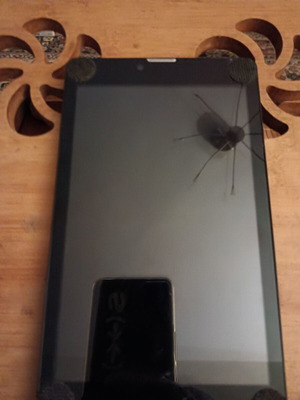 Navitel T500 7-inch Android navigation phone with Dual SIM
