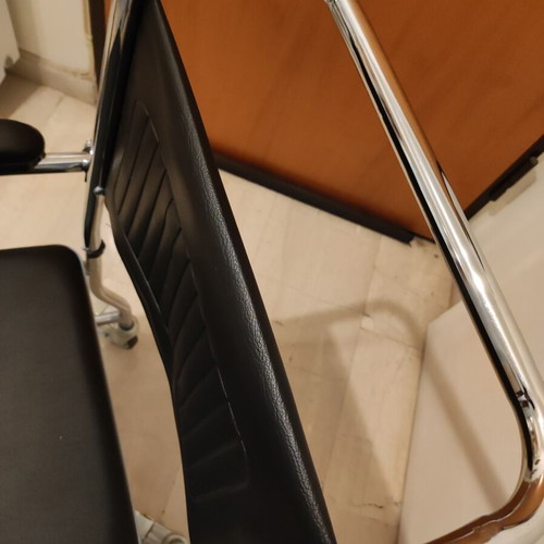 Wheelchair with commode new