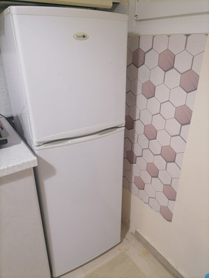 Trenton refrigerator like new, 140 cm height, 50 cm width