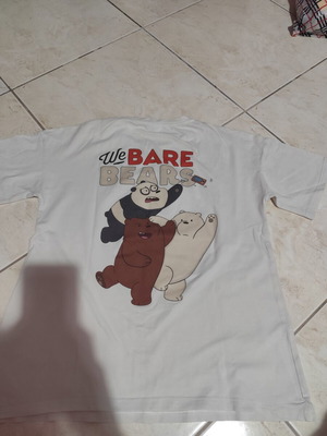 White short-sleeve T-shirt with figures size S like new