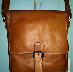 Δερμάτινη τσάντα ώμου/cross 𝐑𝐂𝐌 𝐛𝐚𝐠𝐬 - ταμπά  (Crossbody Bag 𝐑𝐂𝐌 𝐛𝐚𝐠𝐬 - brown, unisex)