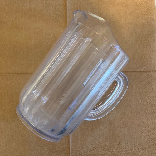 Ilsa Crystal 1.4L beer carafe like new, transparent polycarbonate