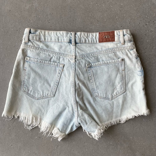 Zara women's denim shorts like new, distressed, size 38