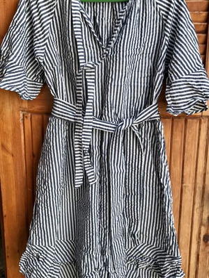 YAS tie neck stripe white blue midi dress size L καλοκαιρινό φόρεμα ριγέ
