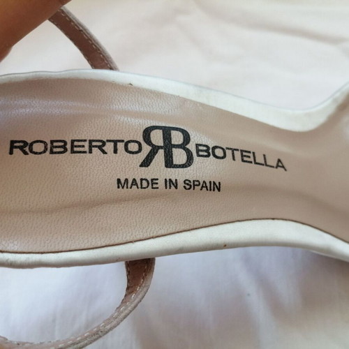 Roberto Botella women's high heel sandals size 38, pink crystals