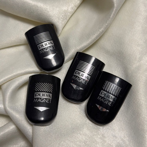 Nail polish magnets like new, set