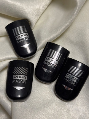 Nail polish magnets like new, set