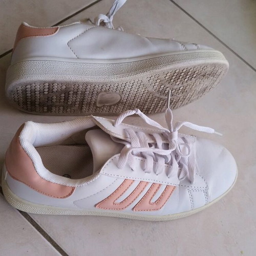 Athletic shoes used, women's size 39