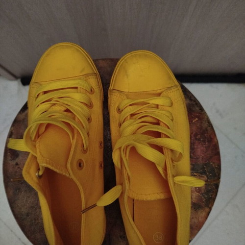 Denim yellow sneakers used, size 38