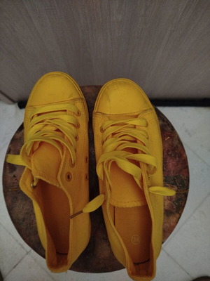 Denim yellow sneakers used, size 38