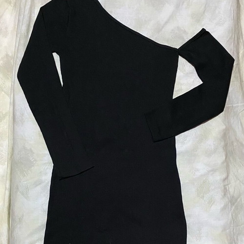 Black dress with off shoulder Trendyol like new, size S/M