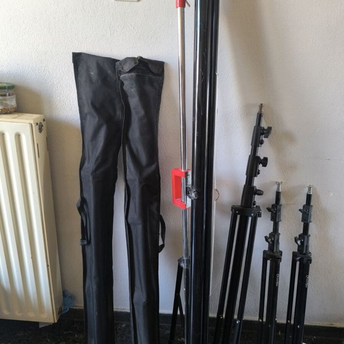 Photographic tripods new, large up to 5 meters with spotlights