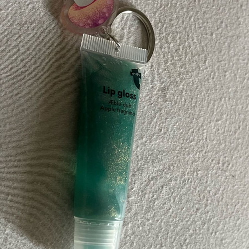 Flying Tiger Lip Gloss new, apple fragrance