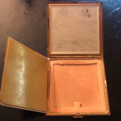 French vintage 1940-1950 women's powder compact used