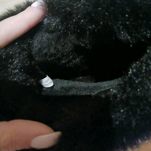 Boots new with fur lining, black, size 40
