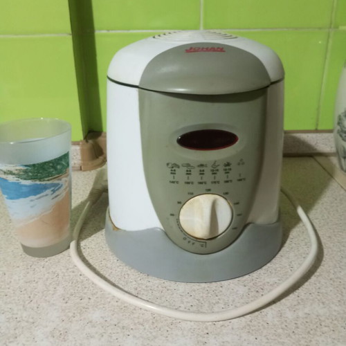 Mini fryer used, 1 liter for 1-2 people