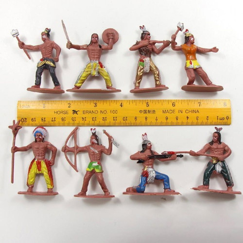 Wild West Indian Figures Set with Totem and Accessories, like new