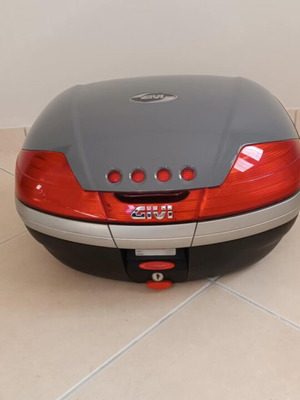 Κεντρική βαλίτσα Givi 46L Monokey σαν καινούργια