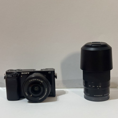 Sony a6000 camera body like new