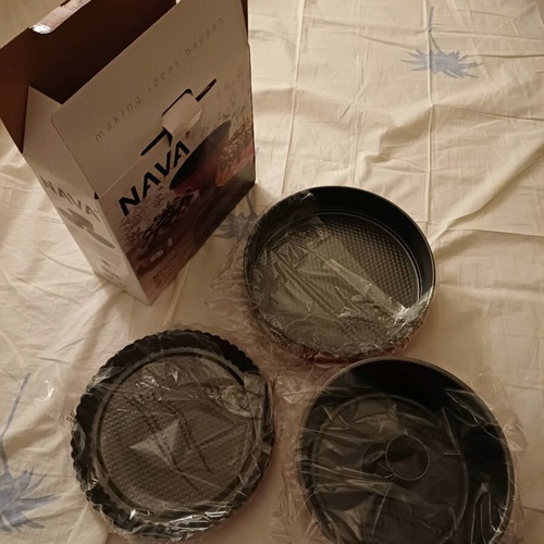 Nava cake and tart set new