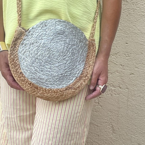 Straw crossbody bag beige and silver like new