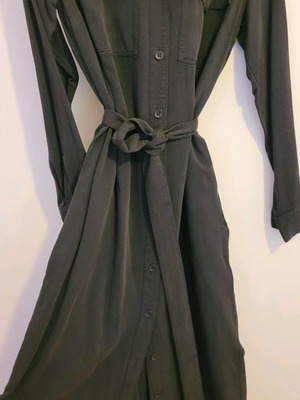 Φόρεμα H&M γκρι-ανθρακί με ζώνη καινούργιο, μέγεθος L