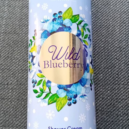 Wild Blueberry body cream and shower gel set Oriflame new with fragrance