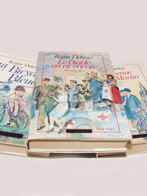 Books 3 French-language novels like new, World War II theme