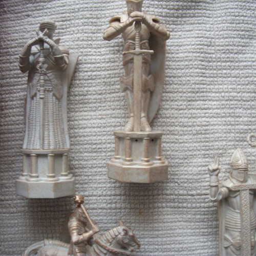 Harry Potter chess figures used, set of 8 with velvet pouch