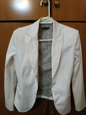 Бяло сако Sisley размер M като ново