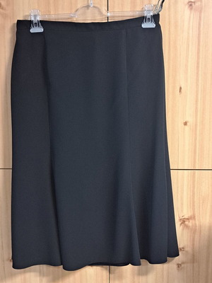 Midi skirt black, like new, size XXL 44 16