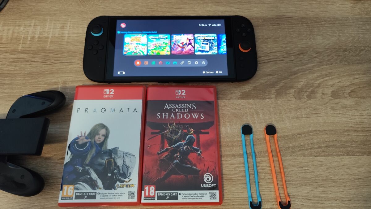 Nintendo Switch 2 like new with… - € 450,00 - Vendora.cy