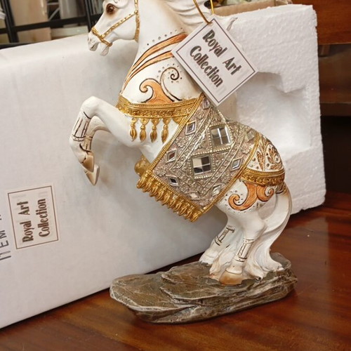 Horse sculpture new decorative 27x17x7cm