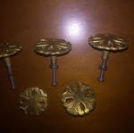Bronze furniture knobs like new