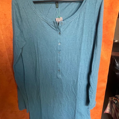 Branded women's long-sleeve blouse like new, size Small