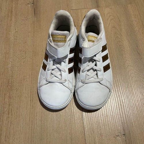 Adidas kids shoes size 32 used, white sports