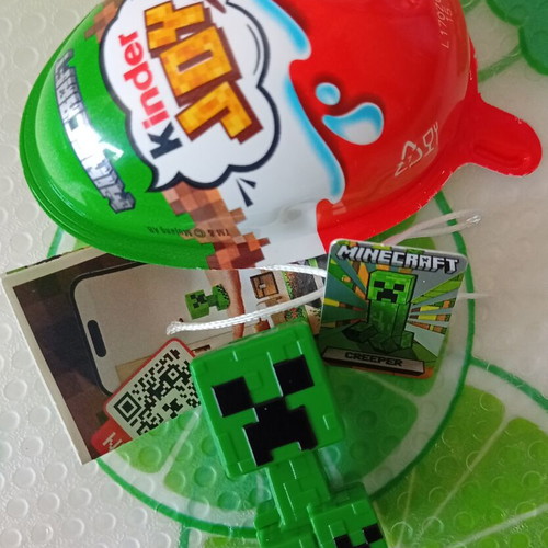 Kinder Minecraft toy new