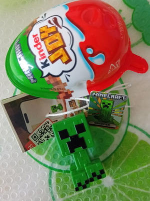 Kinder Minecraft toy new
