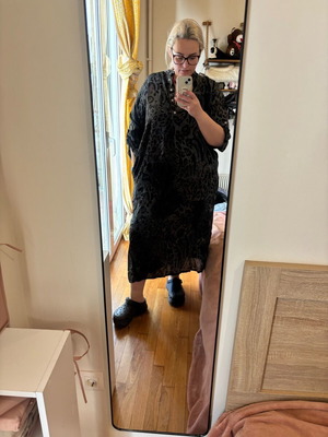 Animal print dress new, Italian, silk and viscose, size XXXL