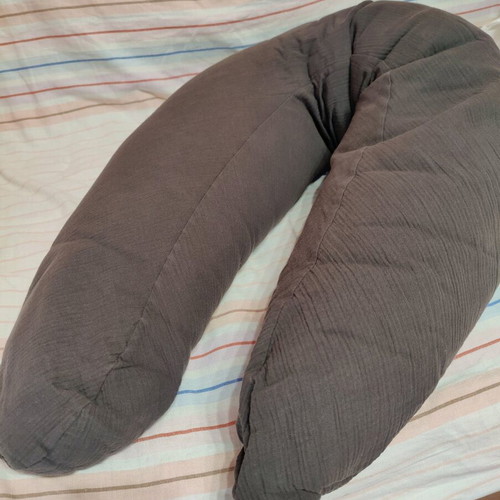 Doomoo Comfy Big Pregnancy and Nursing Pillow like new