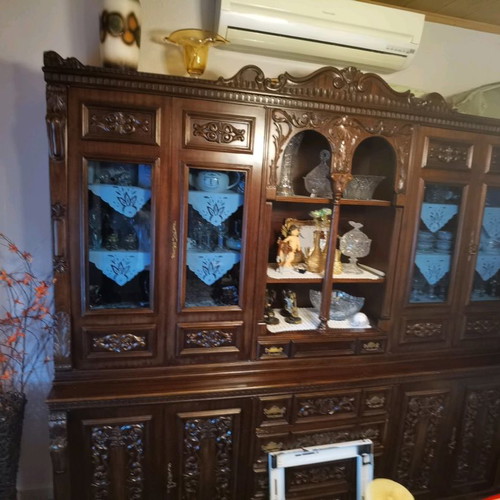 Antique sideboard used in excellent condition