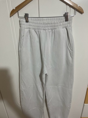 White Pink Woman tracksuit like new with elastic