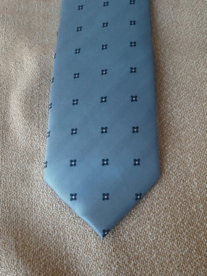 Mark7 Silk Tie Like New, Turquoise Geometric Pattern
