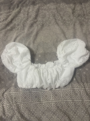 Cropped lace top new, white, size XS